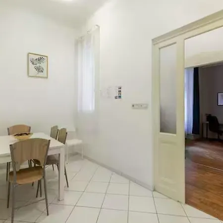 Jungle & Hideaway 2br And Danube River Appartement