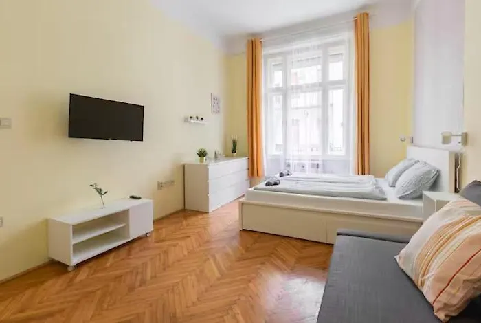 Jungle & Hideaway 2br And Danube River